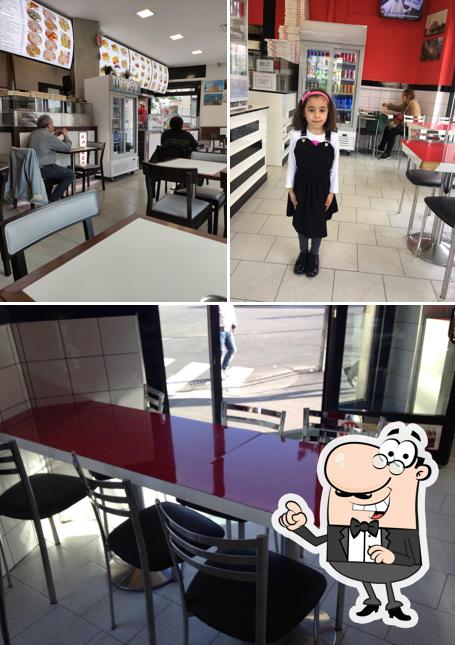 Dai un'occhiata agli interni di Marelli Turkish Kebap Pizza