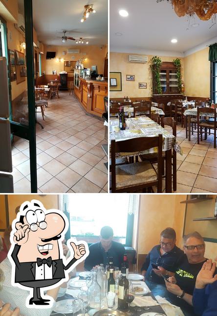 Gli interni di Enosteria Ca' de toe