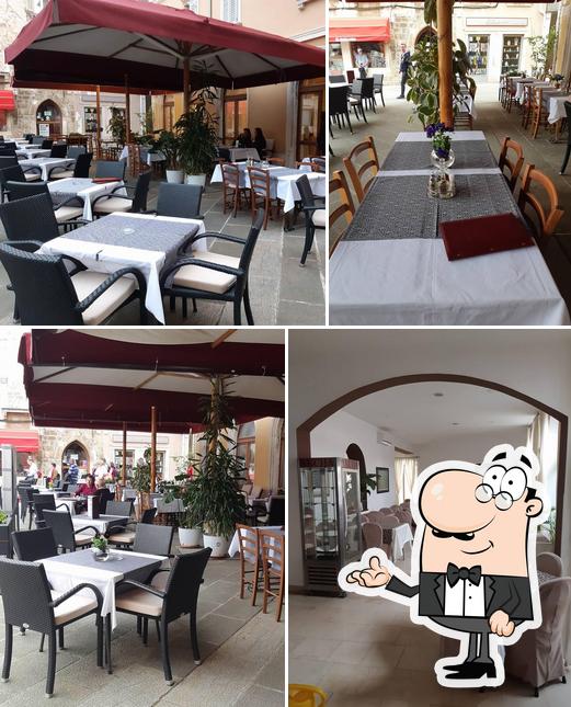 L'intérieur de Bistro Forum