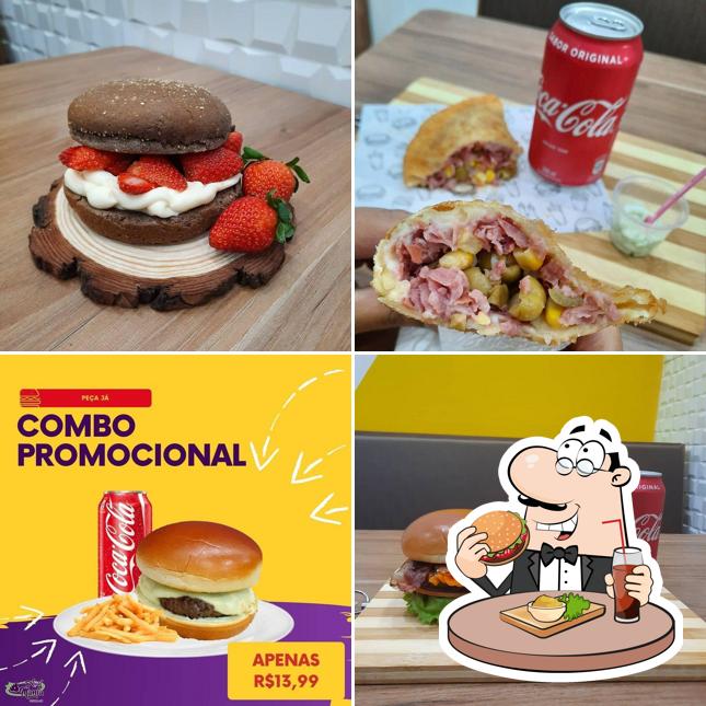 Os hambúrgueres do Hamburgueria e Açaíteria - Makra Burger & Açaí irão satisfazer diferentes gostos