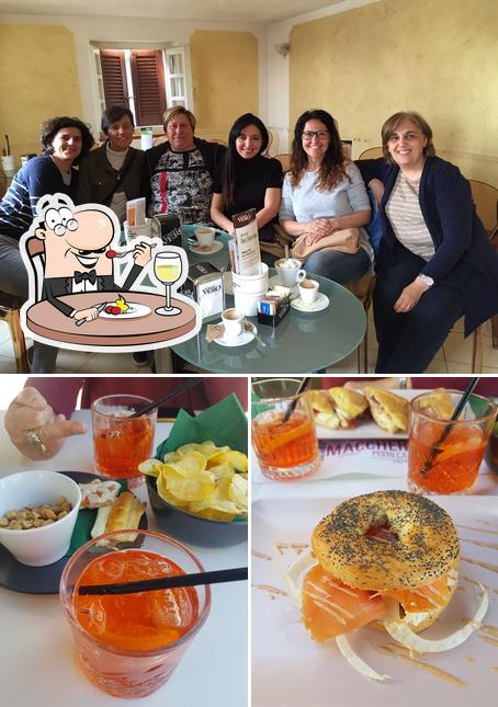 La foto di cibo e interni da Caffe La Piazza Di Bertozzi Claudia
