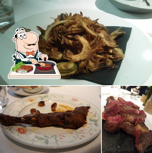 Order meat dishes at Restaurante Freixa Tradició