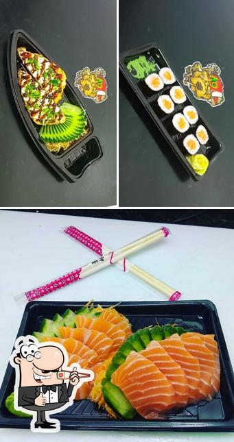 Peça diferentes opções de sushi