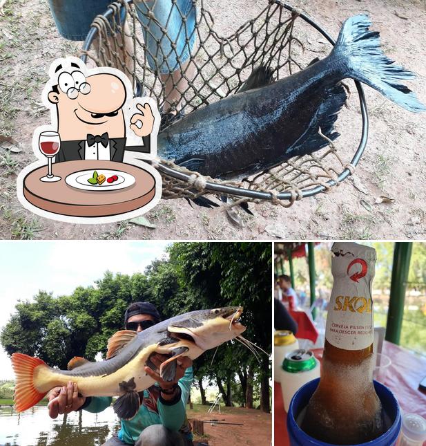 A imagem do Pesqueiro Irmãos Reis’s comida e cerveja