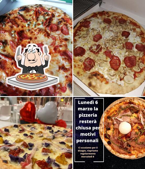 Scegli tra le svariate varianti di pizza