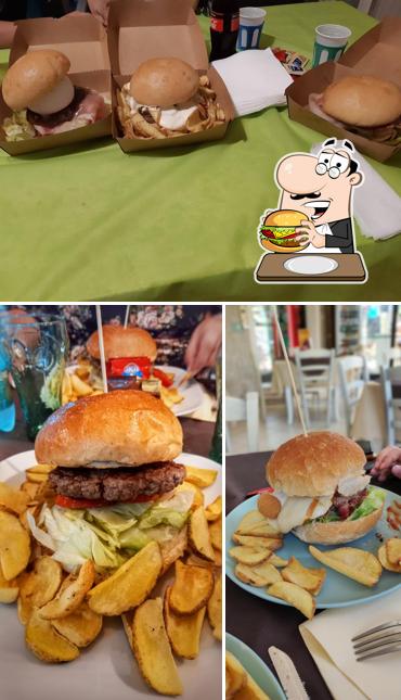 Faites-vous plaisir avec un hamburger à Hamburgheria Pasquale a mare