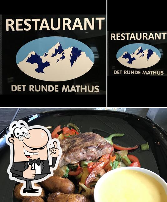 Взгляните на изображение ресторана "Det Runde Mathus"