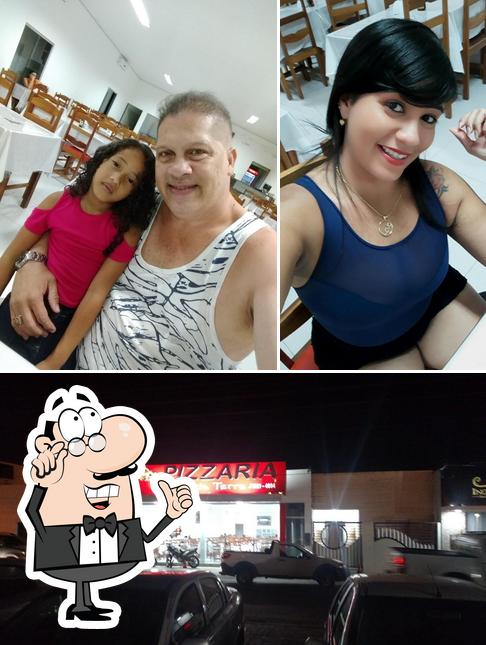 O interior do Mananda Sorveteria e Pizzaria