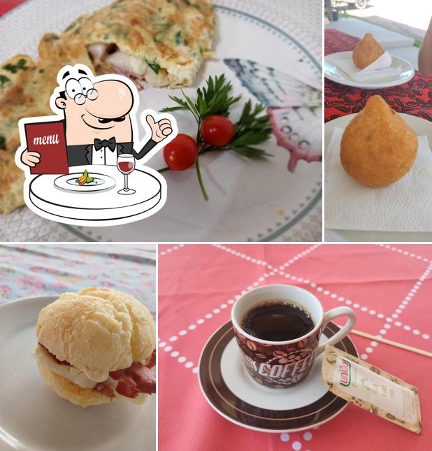 Comida em Flor da terra cafeteira