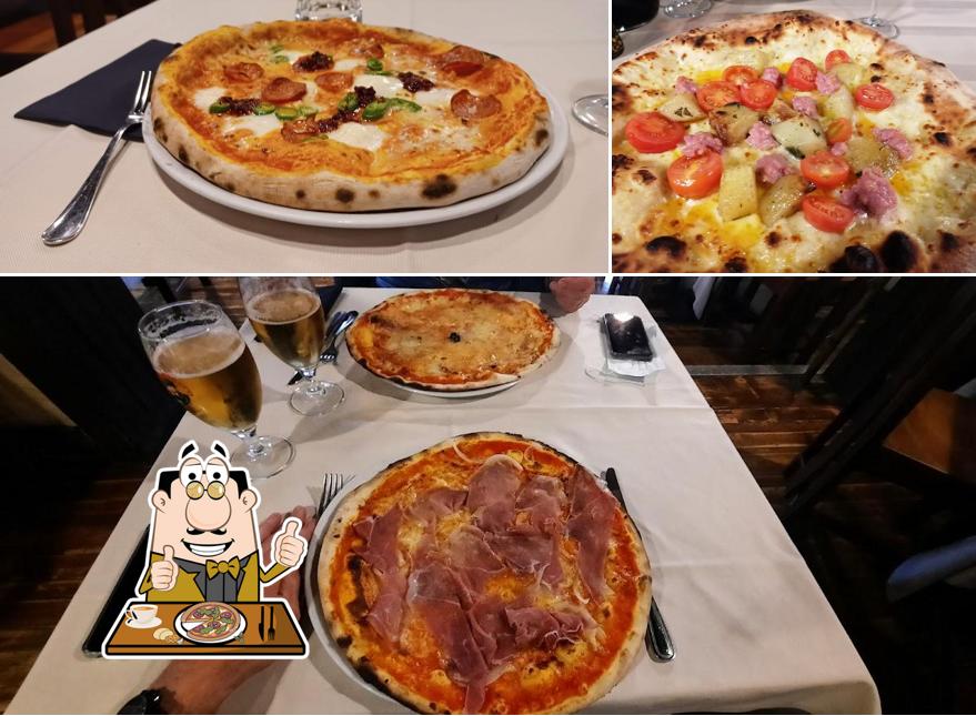 Prova una pizza a La Strada Ristorante Pizzeria