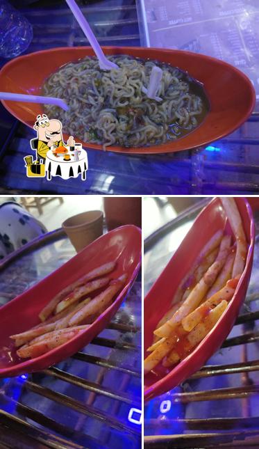 Food at Chai sutta bar