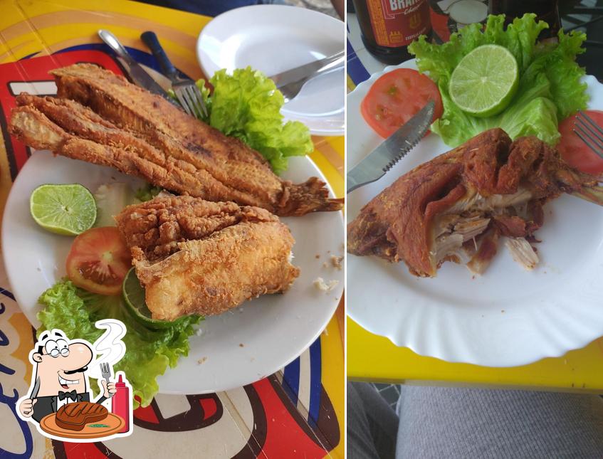 Escolha refeições de carne no Bar Peixe Frito