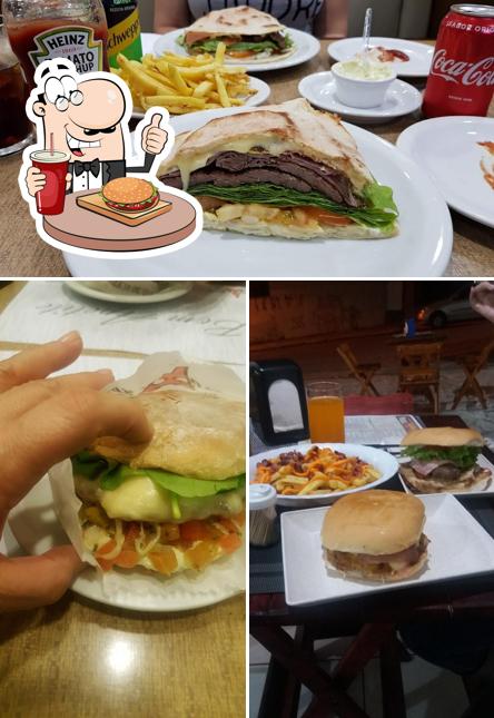 Experimente um hambúrguer no Blooming Burguer