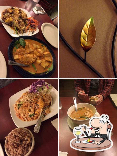 Meals at Dara Thai Cafe