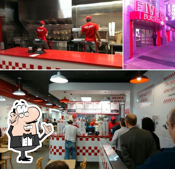 Voici l’image représentant la intérieur et extérieur sur Five Guys