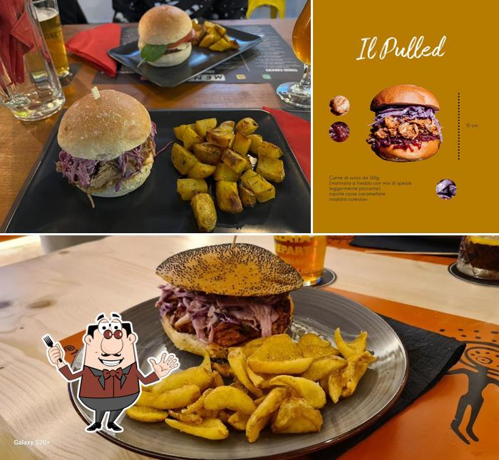 Panino con maiale stirato al Pub The Cave