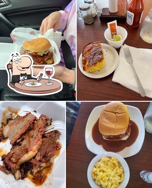 Daddy D's Southern Style BBQ in Woodland Restaurant menu and reviews