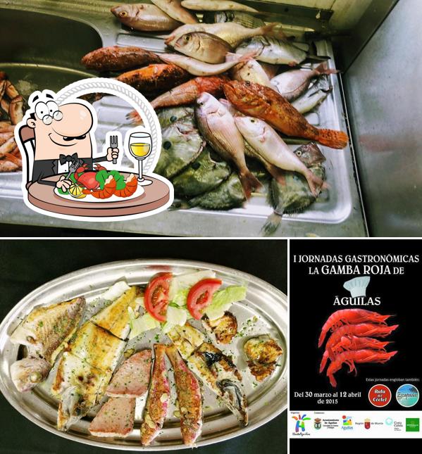 Закажите блюда с морепродуктами в "Restaurante Casa del Mar"
