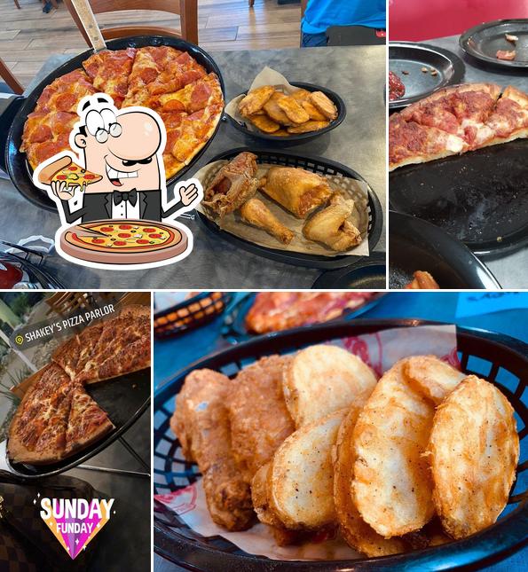 Shakey's Pizza Parlor in Escondido Restaurant menu and reviews