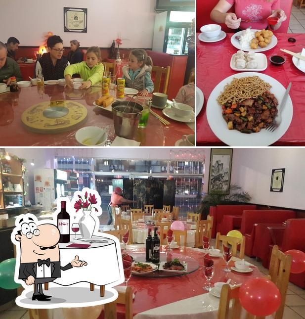 Look at the photo of China Restaurant