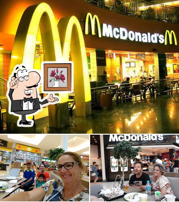 O interior do McDonald's