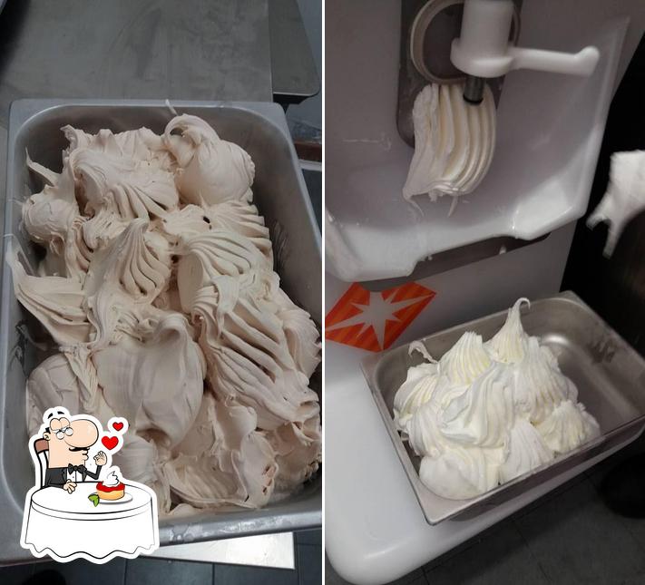 Gelateria Giupiter propose une variété de plats sucrés