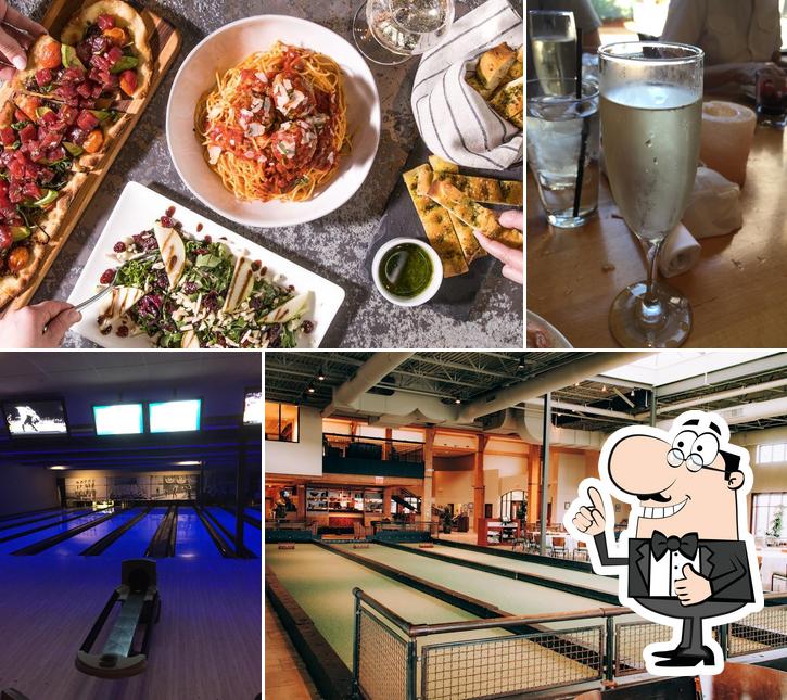 Pinstripes, 1150 Willow Rd in Northbrook Restaurant menu and reviews