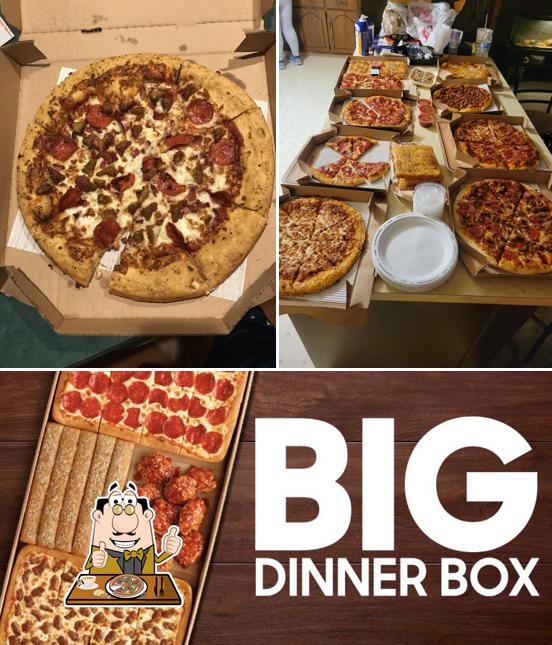 Pizza Hut, 5971 W U.S. 52 Suite H in New Palestine Restaurant menu and reviews