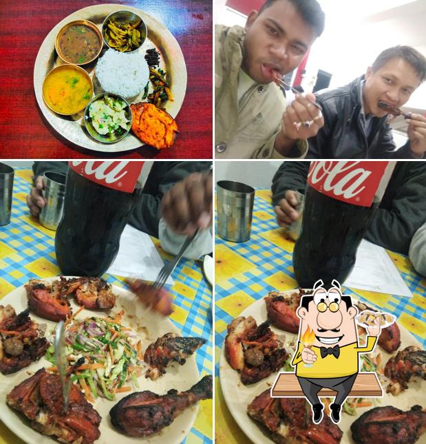 Order seafood at FOODSQUARE