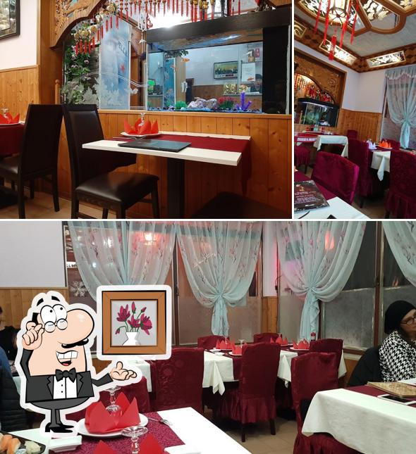 Gli interni di Ristorante Pechino di Zhou Lijiao