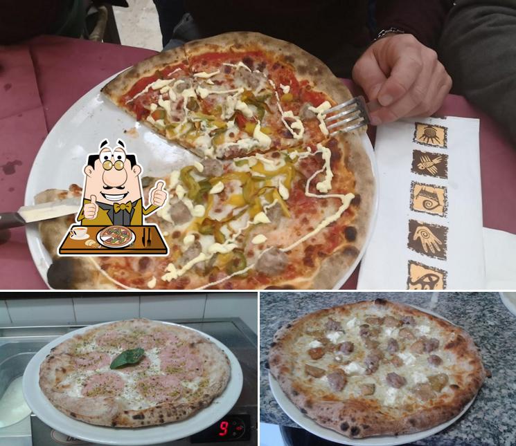 Scegli una pizza a Sapori del Fanaco