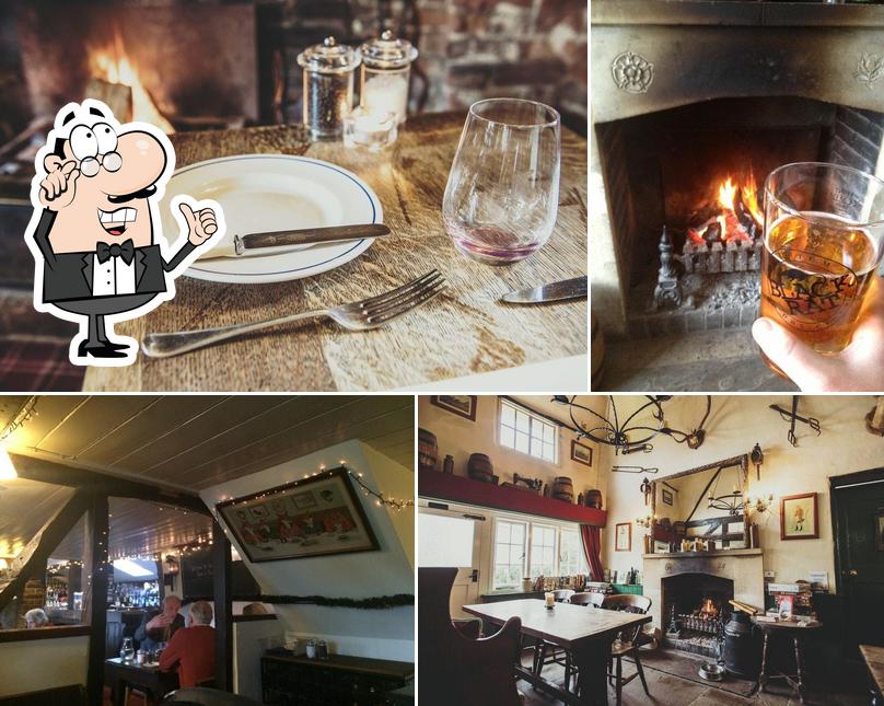 The Rose and Thistle in Fordingbridge Restaurant menu and reviews