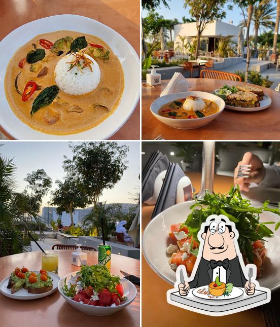 Aptitude Cafe & Eatery, Abu Dhabi, Louvre Restaurant menu and reviews