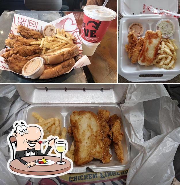 Meals at Raising Cane's Chicken Fingers