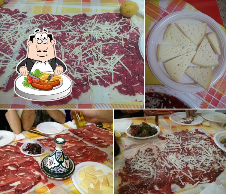 Carpaccio di manzo, piatto di formaggi e anatra laccata alla pechinese al Macelleria Rosticceria Lauria