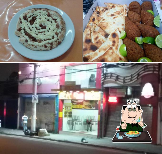 Food at Nasser Esfihas Santana