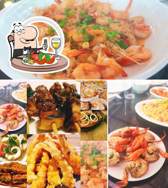 Try out seafood at JAVA RESTAURANT