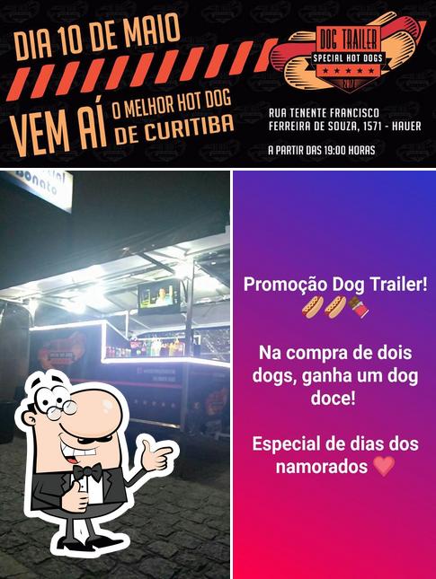 Look at the pic of Dog Trailer