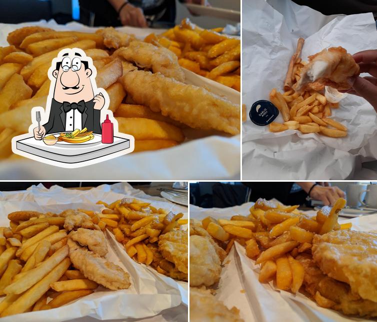 Prueba sus patatas a la francesa en Snappers Fish and Chips