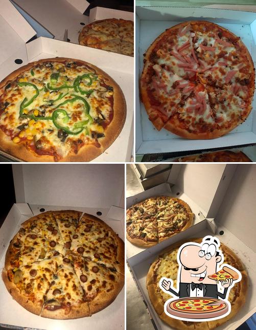 Order pizza at Porthmadog Kebab & Pizza House