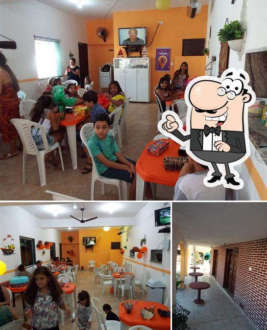 Check out how Pizzaria Tonga Da Mironga Do Kabulete looks inside