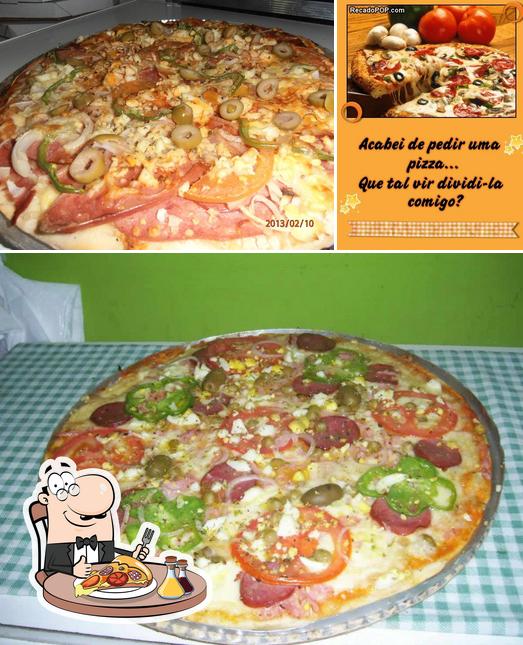 Escolha diferentes tipos de pizza