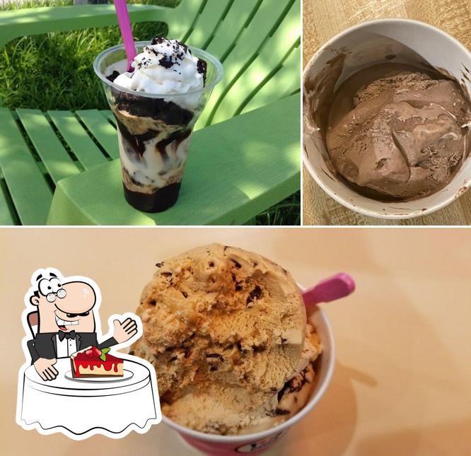 Baskin-Robbins serves a number of sweet dishes