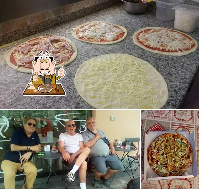 Ordina tra le molte varianti di pizza