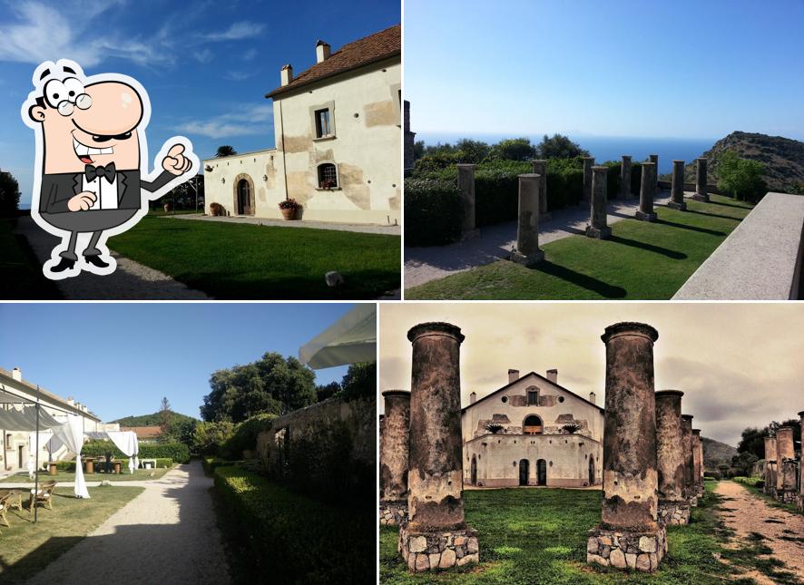 Gli esterni di Masseria Astapiana Villa Giusso