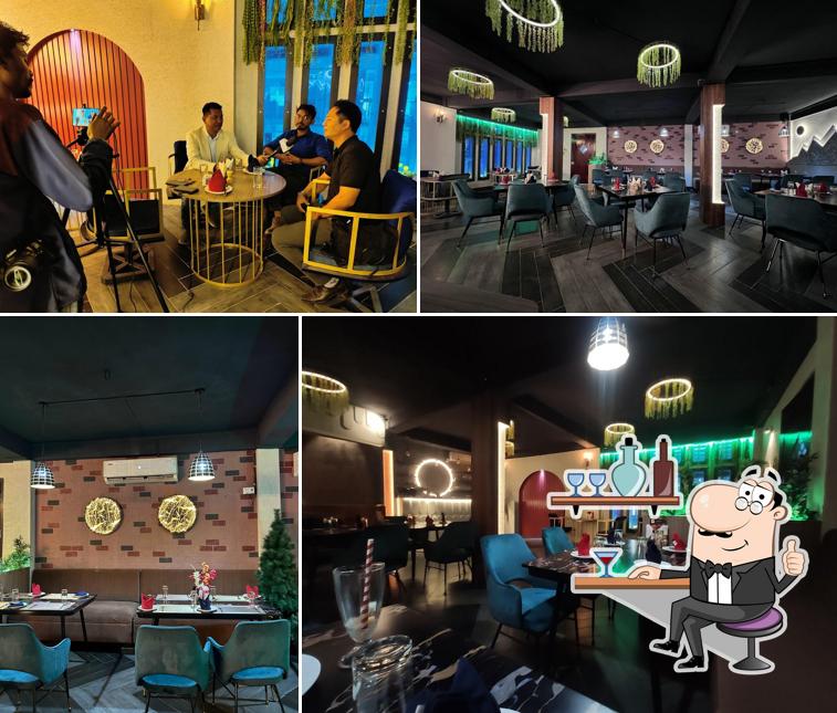 Moody Bliss Restaurant & Lounge