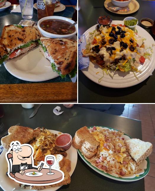 Patti's Dockside in Lake Nebagamon Restaurant menu and reviews