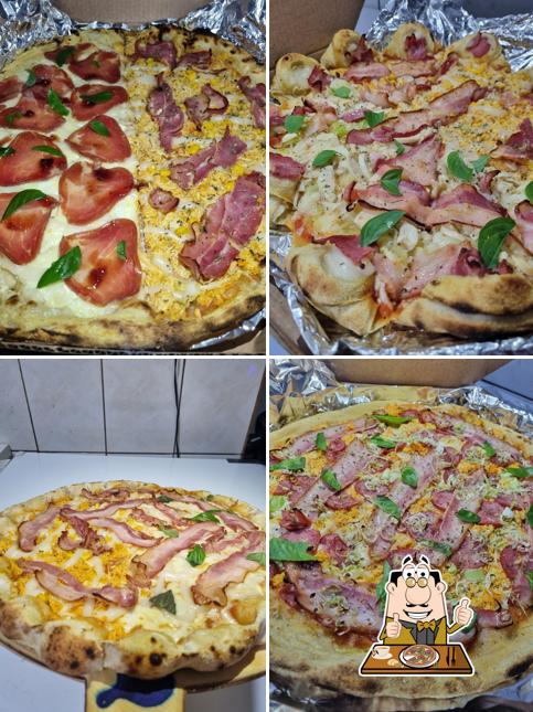 Peça diversos tipos de pizza