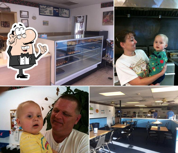 Wolfey's Paradise Donuts Inc in Tulsa - Restaurant menu and reviews