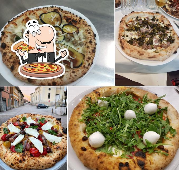 Scegli una pizza a Pizzeria Ristorante Spaccanapoli 187 Granato Carmine